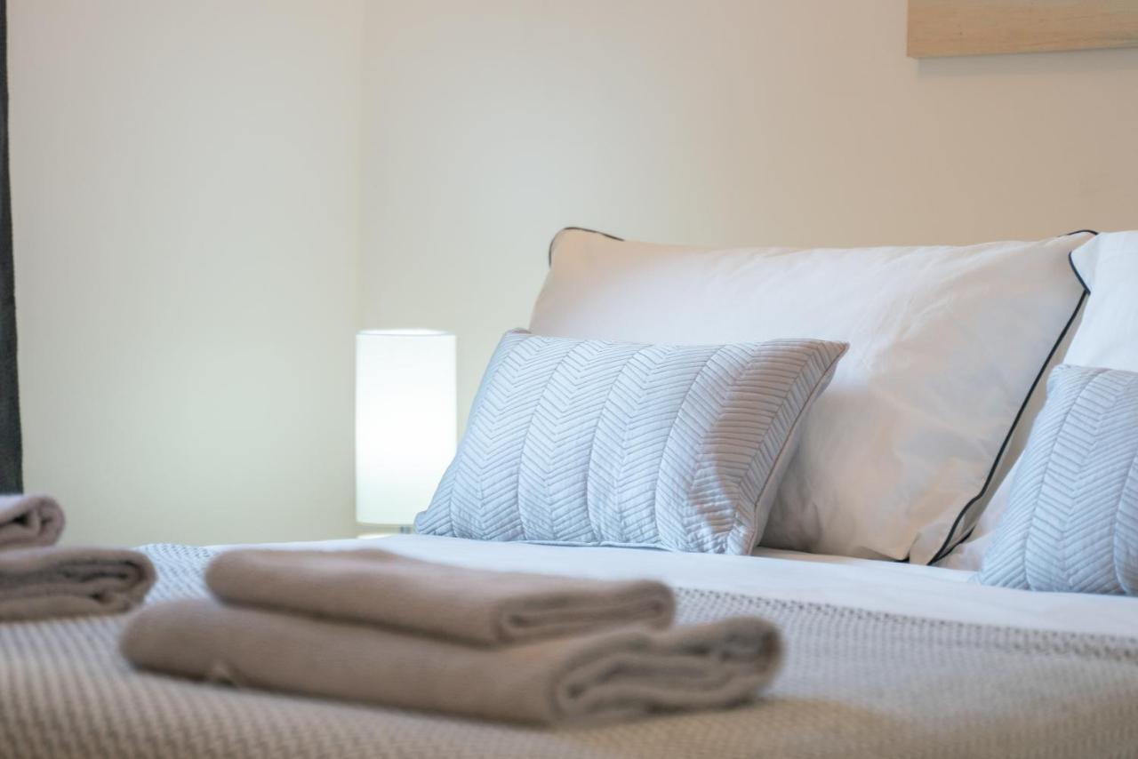 Dwellcome Home: Gated 2-Bedroom Apartment with Free Parking & Fast WiFi Aberdeen Exterior photo